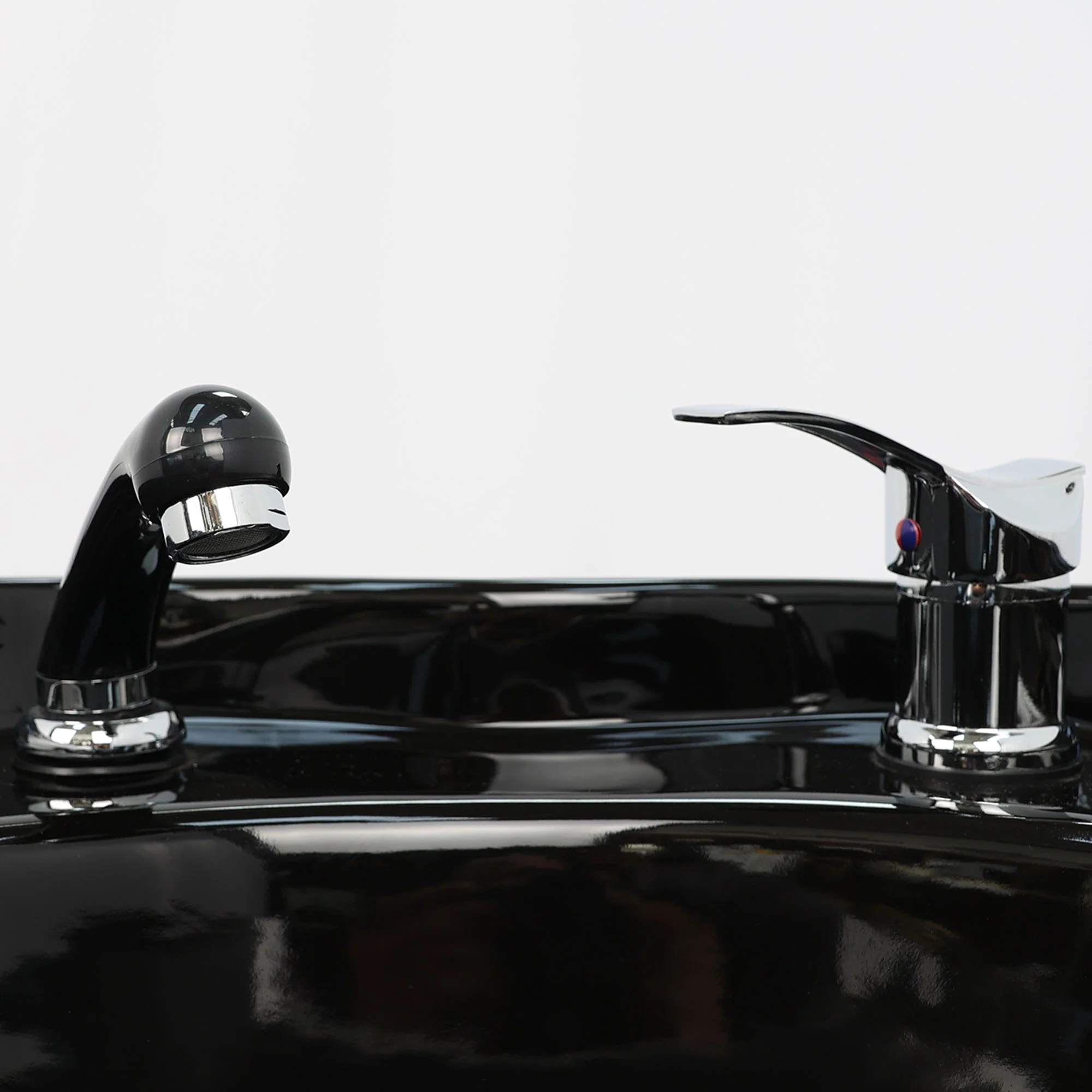 Backwash Chair - Sleek Comfort Basin Adjustable Chair Black - Image 11